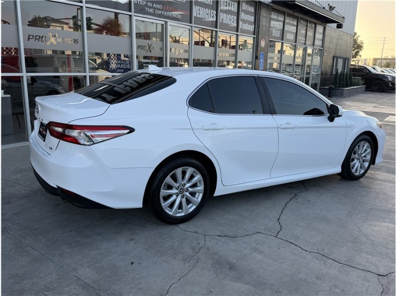 Used 2019 Toyota Camry LE FWD image 56