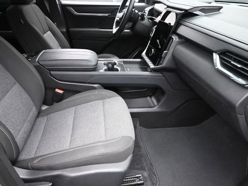 Certified 2025 GMC Acadia Elevation image 7