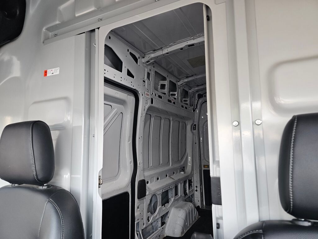 Used 2025 Ford Transit 250 148 High Roof AWD image 21