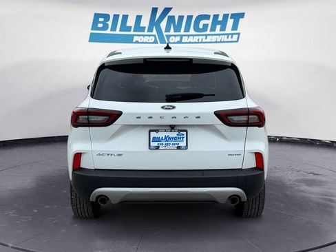 Used 2025 Ford Escape Active AWD/4WD image 4