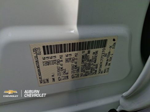 Used 2023 Nissan Rogue S image 29