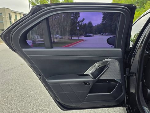 Used 2023 BMW 740i w/ Parking Assistance Package RWD image 35