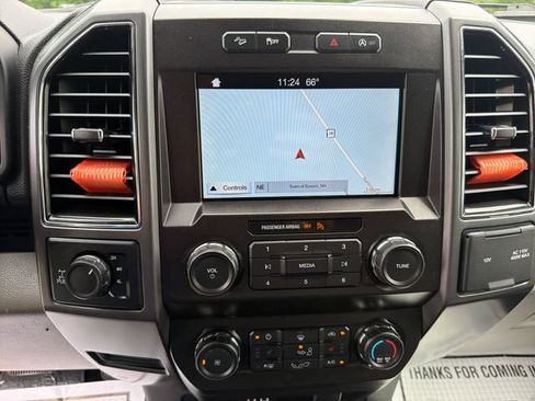 Used 2019 Ford F150 XLT w/ Equipment Group 302A Luxury AWD/4WD image 19