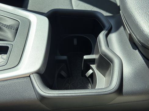 Used 2025 Toyota RAV4 XLE image 47