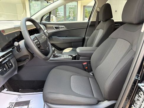 New 2026 Kia Sportage LX AWD/4WD image 28
