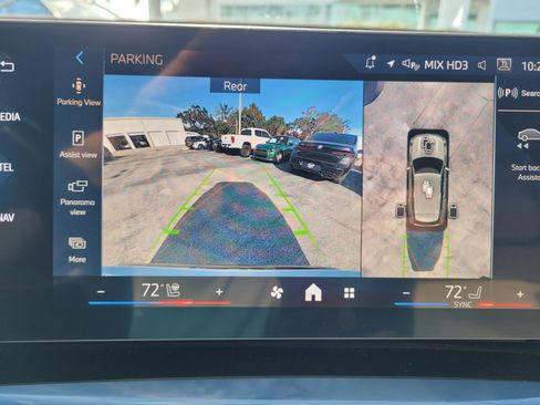 New 2025 BMW X1 xDrive28i w/ Technology Package image 23