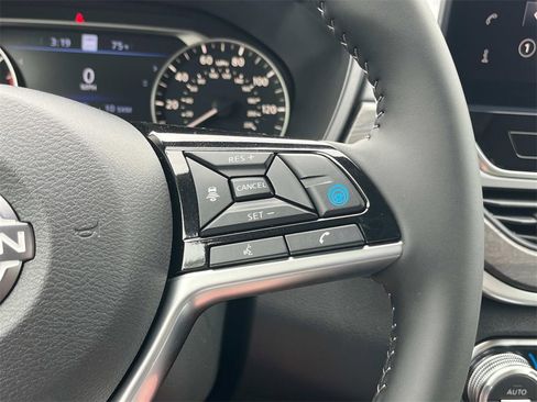 New 2025 Nissan Altima 2.5 SV w/ SV Premium Package image 24