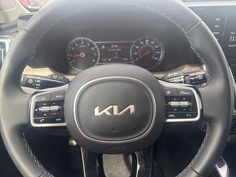 Used 2023 Kia Sorento S AWD/4WD image 14