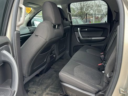 Used 2010 GMC Acadia SL FWD image 14