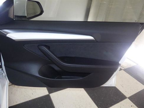 Used 2022 Tesla Model 3 RWD image 23