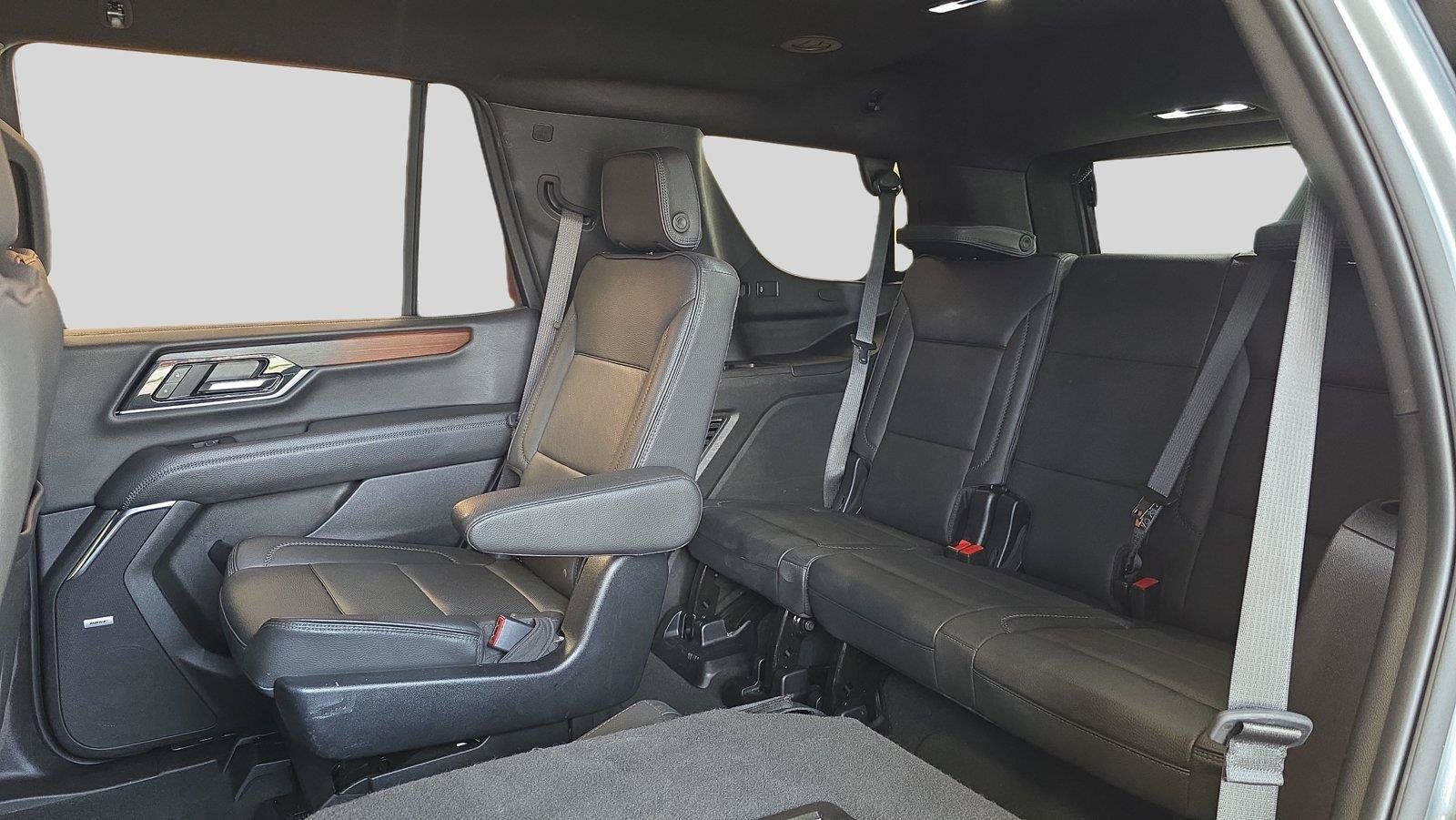 Used 2025 GMC Yukon Denali AWD/4WD image 19