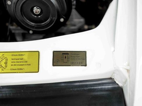 Used 1989 Porsche 911 Carrera RWD image 90