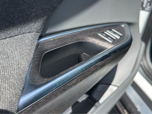 Used 2024 Lucid Air Pure RWD image 32
