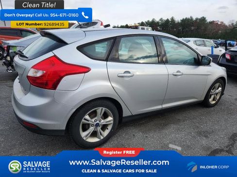 Used 2014 Ford Focus SE image 4