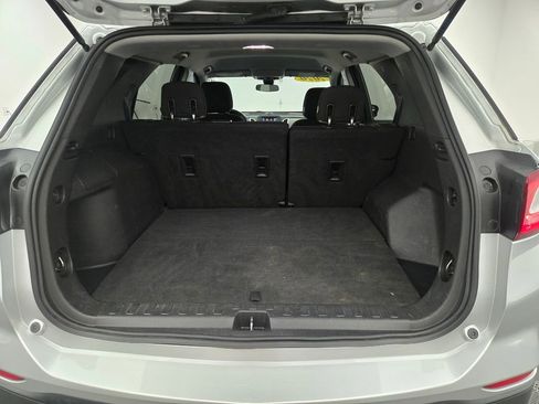 Used 2020 Chevrolet Equinox LS w/ LS Convenience Package image 11