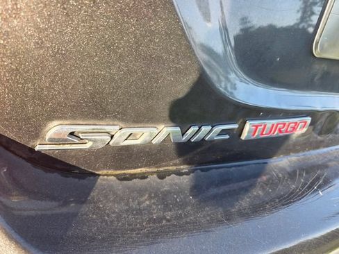 Used 2017 Chevrolet Sonic Premier FWD image 4