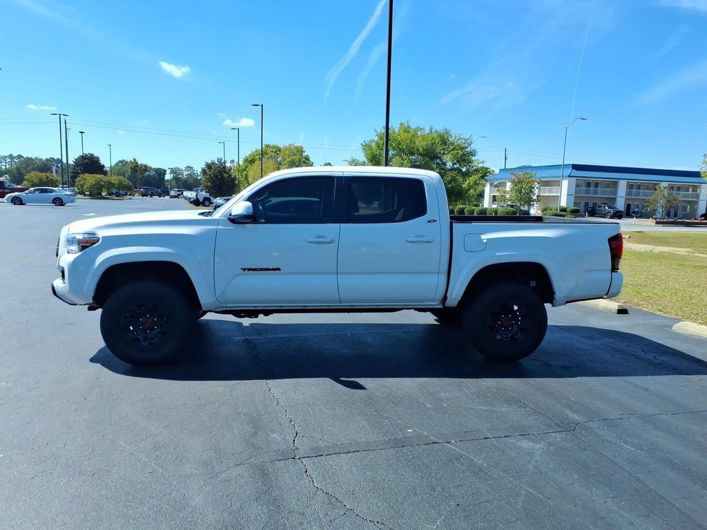 Used 2023 Toyota Tacoma SR5 w/ Technology Package AWD/4WD image 6