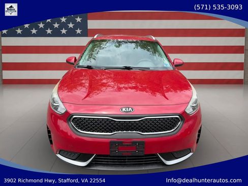 Used 2018 Kia Niro LX FWD image 2