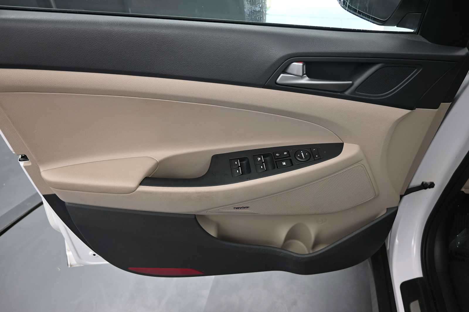 Used 2018 Hyundai Tucson Limited w/ Ultimate Package 02 FWD image 12