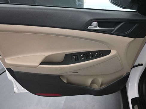 Used 2018 Hyundai Tucson Limited w/ Ultimate Package 02 FWD image 12