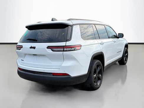 Used 2023 Jeep Grand Cherokee L Laredo AWD/4WD image 9