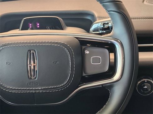 New 2025 Lincoln Navigator Reserve w/ Jet Appearance Package image 26