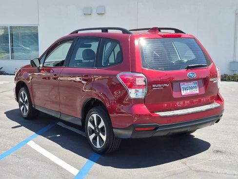 Used 2017 Subaru Forester 2.5i w/ Popular Package #2A AWD/4WD image 8