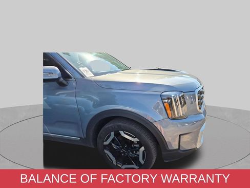 Used 2025 Kia Telluride S FWD image 4