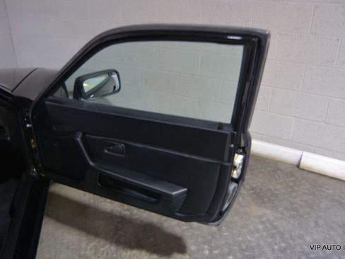 Used 1986 Porsche 944 Coupe image 8