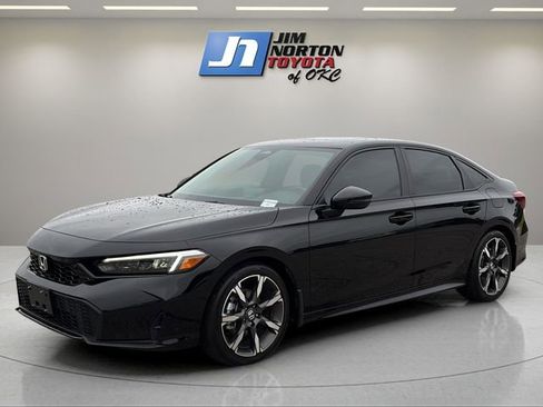 Used 2025 Honda Civic Sport image 1