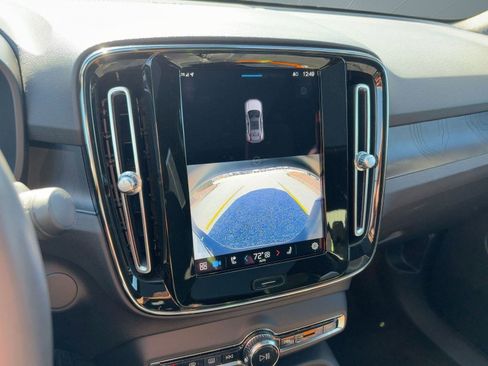 Certified 2023 Volvo C40 P8 Recharge Ultimate w/ Protection Package Premier image 27