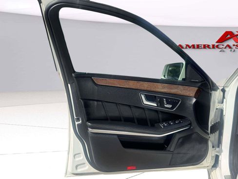 Used 2014 Mercedes-Benz E 63 AMG S-Model image 16