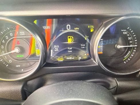 Used 2023 Jeep Wrangler Unlimited Rubicon 4xe w/ Cold Weather Group AWD/4WD image 5