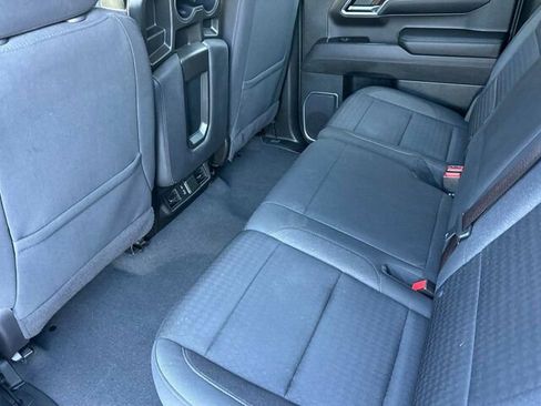Used 2023 Chevrolet Silverado 1500 LT image 14
