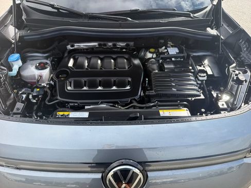 Certified 2025 Volkswagen Tiguan SE R-Line AWD/4WD image 29