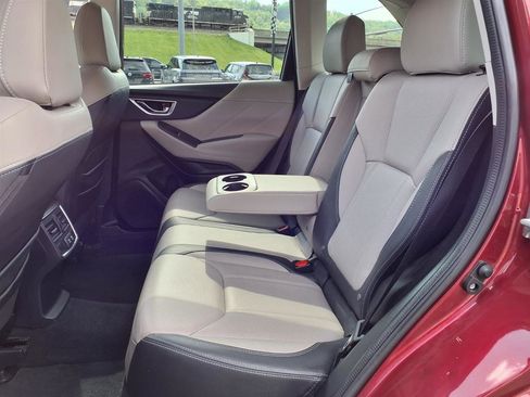 Used 2021 Subaru Forester Limited AWD/4WD image 7