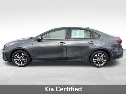 Used 2023 Kia Forte LXS w/ LXS Technology Package image 6