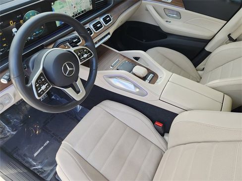 Certified 2022 Mercedes-Benz GLS 450 4MATIC image 7