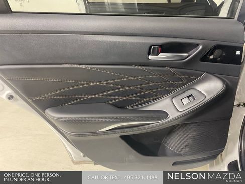 Used 2022 Toyota Avalon Limited w/ Advanced Safety Package FWD image 22