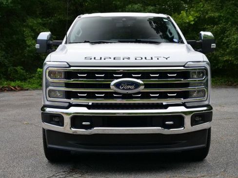Used 2023 Ford F250 Lariat w/ Tow Technology Package AWD/4WD image 5