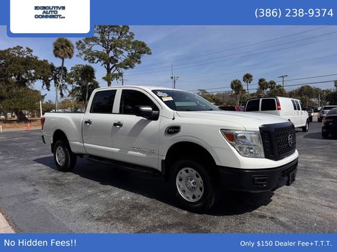 Used 2017 Nissan Titan S image 3