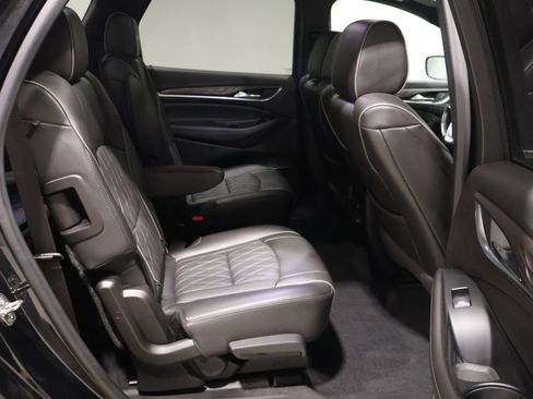 Used 2023 Buick Enclave Avenir w/ Avenir Technology Package image 24