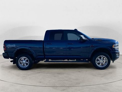 Used 2022 RAM 2500 Laramie w/ Night Edition AWD/4WD image 6