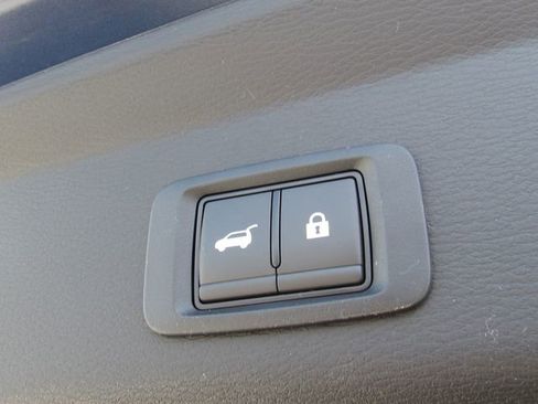 New 2026 Mitsubishi Outlander SE FWD image 6
