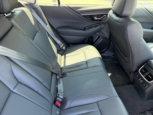Used 2025 Subaru Outback Touring w/ Popular Package #2 AWD/4WD image 19