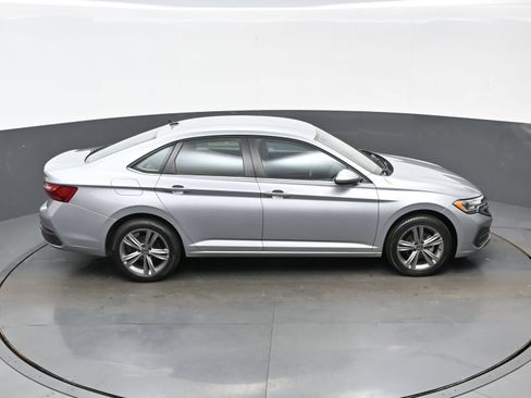 Used 2022 Volkswagen Jetta SE FWD image 38