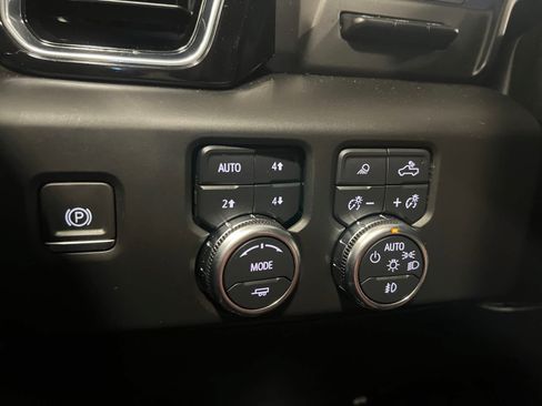 Used 2024 GMC Sierra 1500 Denali AWD/4WD image 15