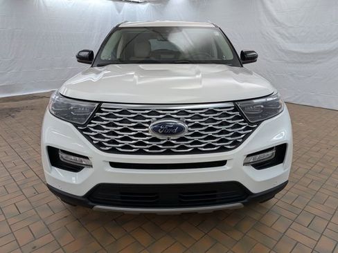 Certified 2023 Ford Explorer Platinum w/ Technology Package RWD image 2