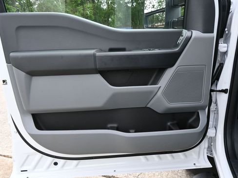 New 2026 Ford F550 4x4 Regular Cab Super Duty image 4