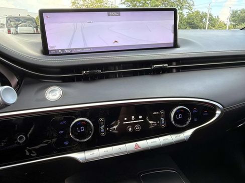 Used 2022 Genesis GV70 3.5T Sport w/ Sport Prestige Package AWD/4WD image 22